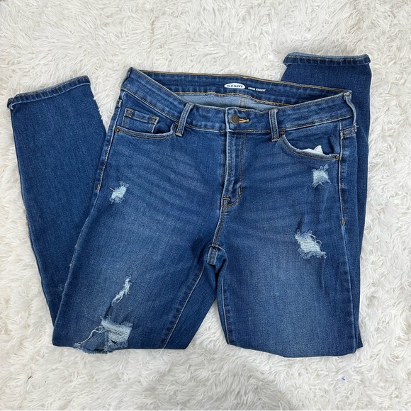 Old Navy Denim - Old Navy Distressed Slim Power Straight Jeans 6 Short